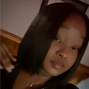 Meet your Posher, Cayla